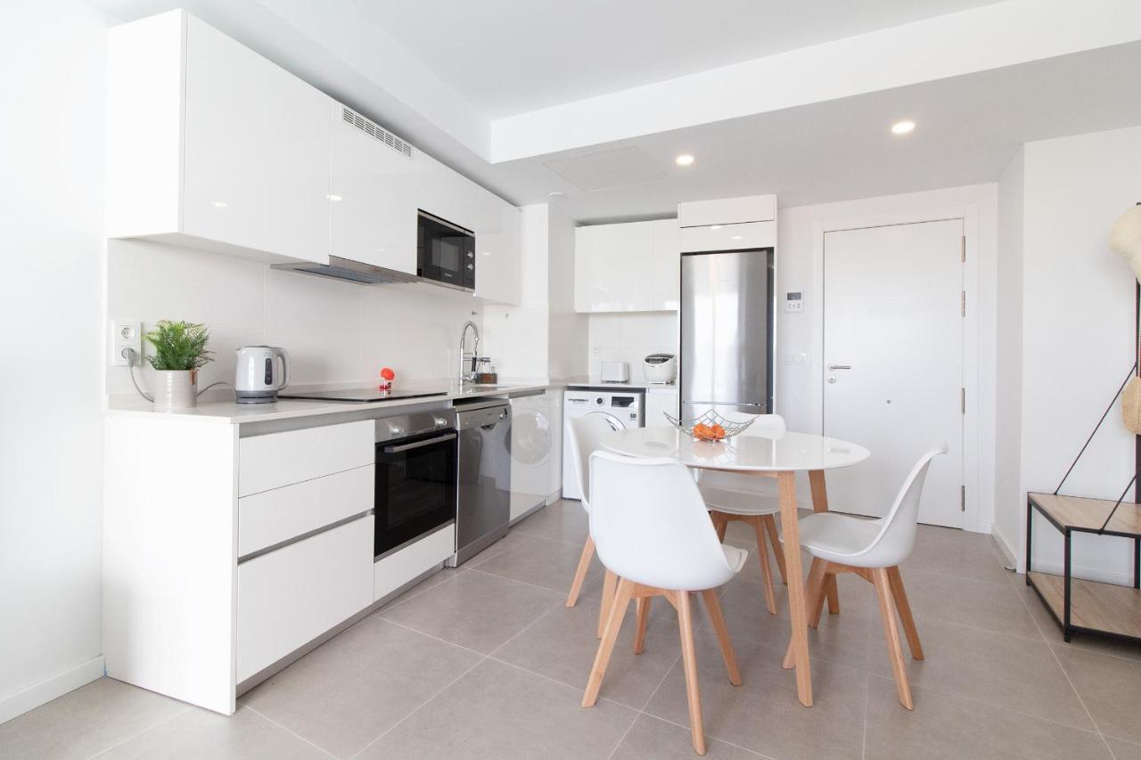 Global Properties, Apartamento Con Terraza Y Vistas A La Piscina En Gran Canet Canet d'En Berenguer Exterior foto