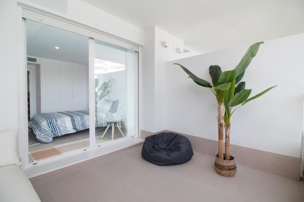 Global Properties, Apartamento Con Terraza Y Vistas A La Piscina En Gran Canet Canet d'En Berenguer Exterior foto