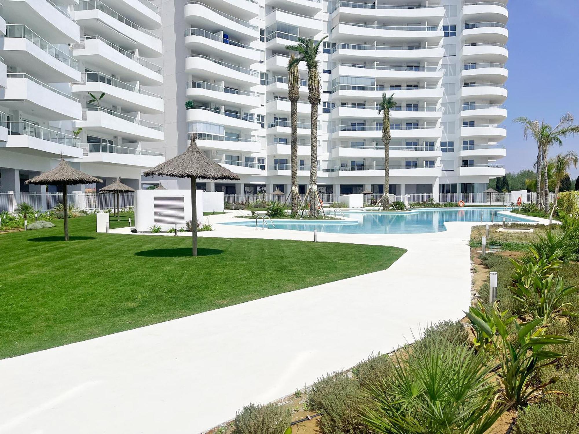 Global Properties, Apartamento Con Terraza Y Vistas A La Piscina En Gran Canet Canet d'En Berenguer Exterior foto