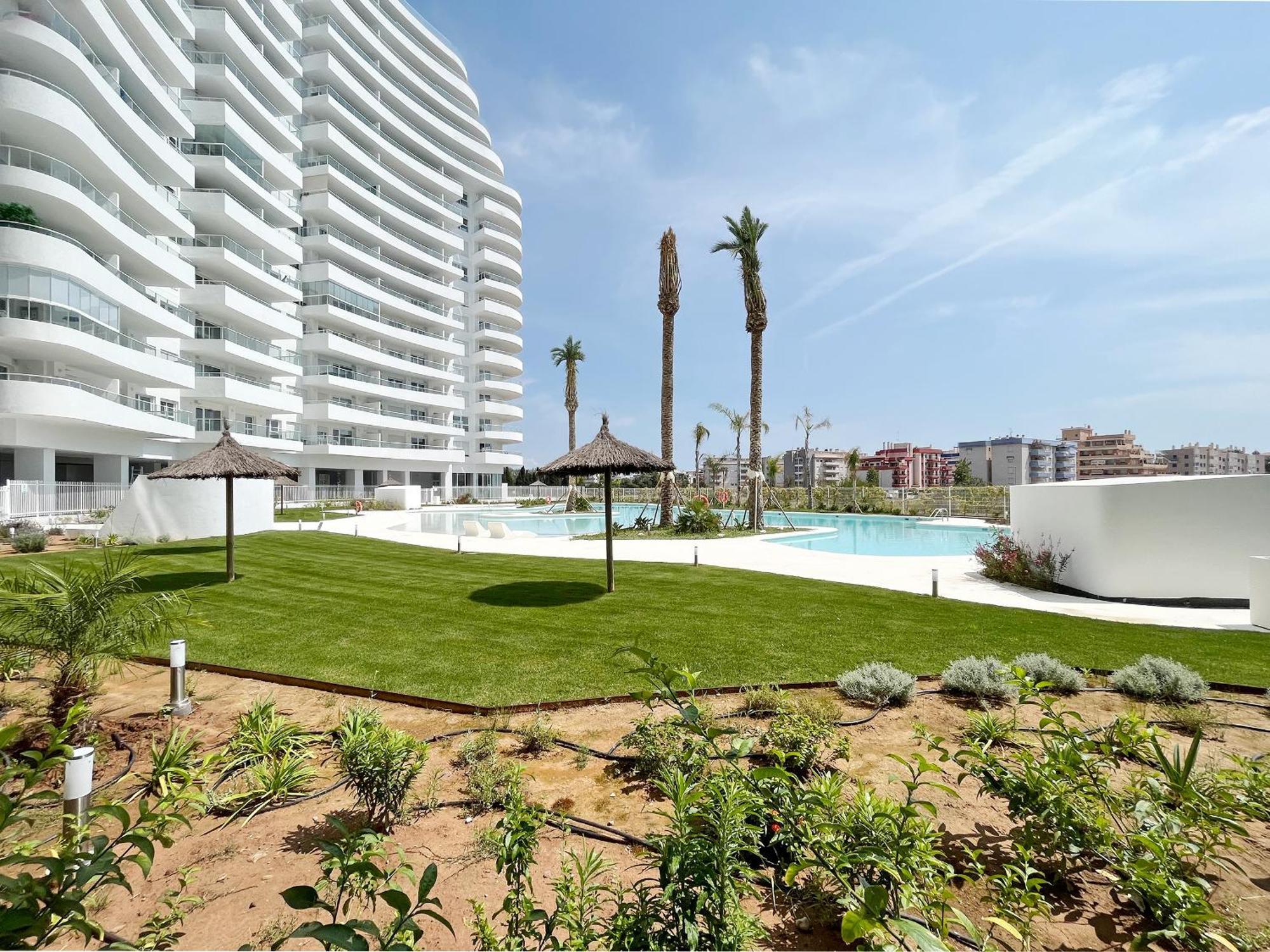 Global Properties, Apartamento Con Terraza Y Vistas A La Piscina En Gran Canet Canet d'En Berenguer Exterior foto