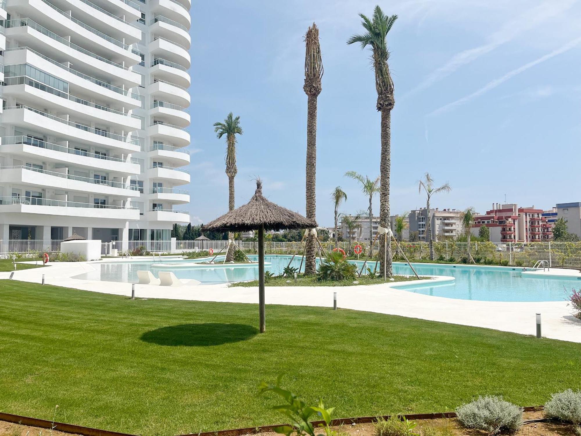 Global Properties, Apartamento Con Terraza Y Vistas A La Piscina En Gran Canet Canet d'En Berenguer Exterior foto